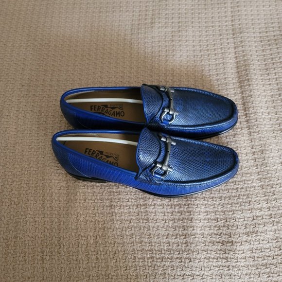 Snake skin shoes